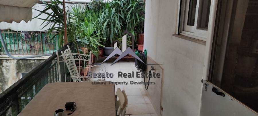 (For Sale) Residential Apartment || Athens Center/Vyronas - 80 Sq.m, 3 Bedrooms, 240.000€ 