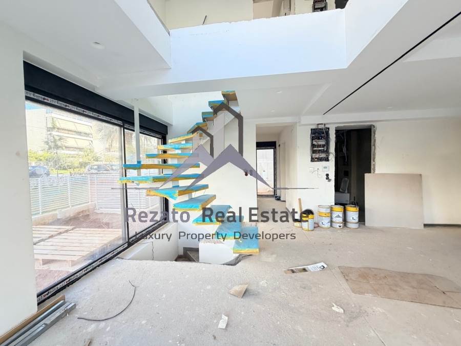 (Προς Πώληση) Κατοικία Μεζονέτα || Αθήνα Νότια/Γλυφάδα - 141 τ.μ, 3 Υ/Δ, 750.000€ 