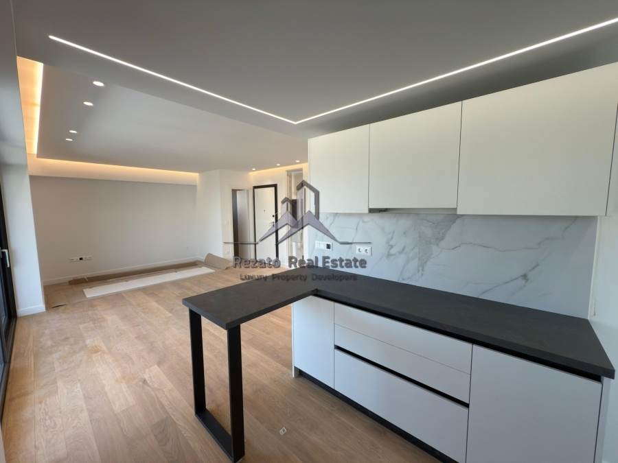 (For Sale) Residential Floor Apartment || East Attica/Voula - 77 Sq.m, 2 Bedrooms, 600.000€ 
